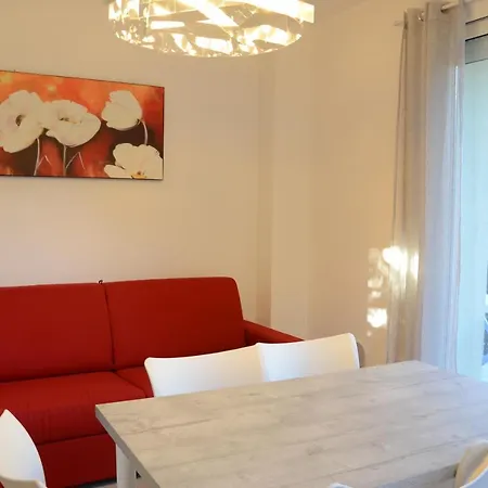 Holiday home La Casa Di Pippo-bilocale Rosso *
